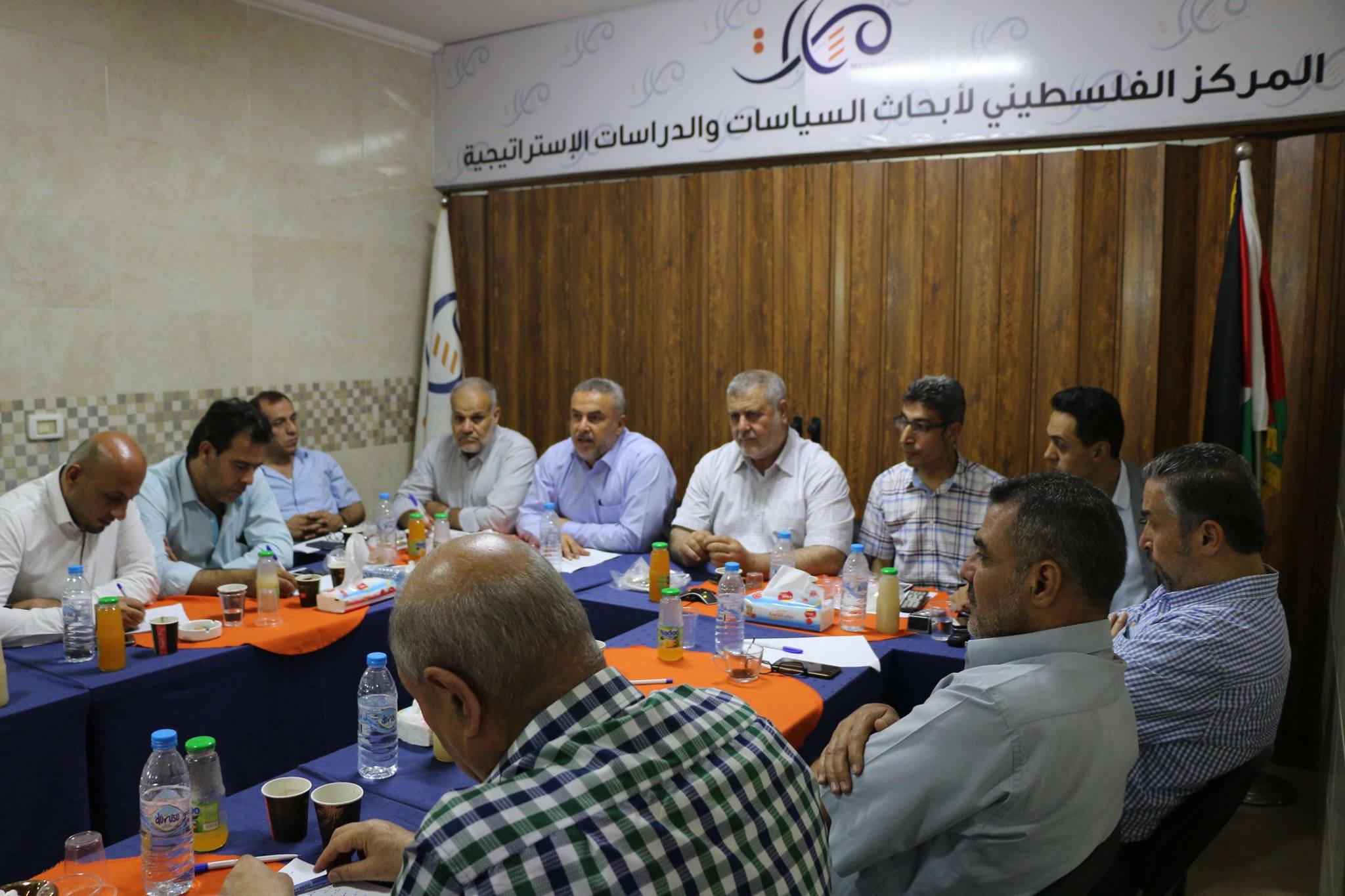 التأكيد على أهمية مسيرة العودة وسلميتها وتوسعها